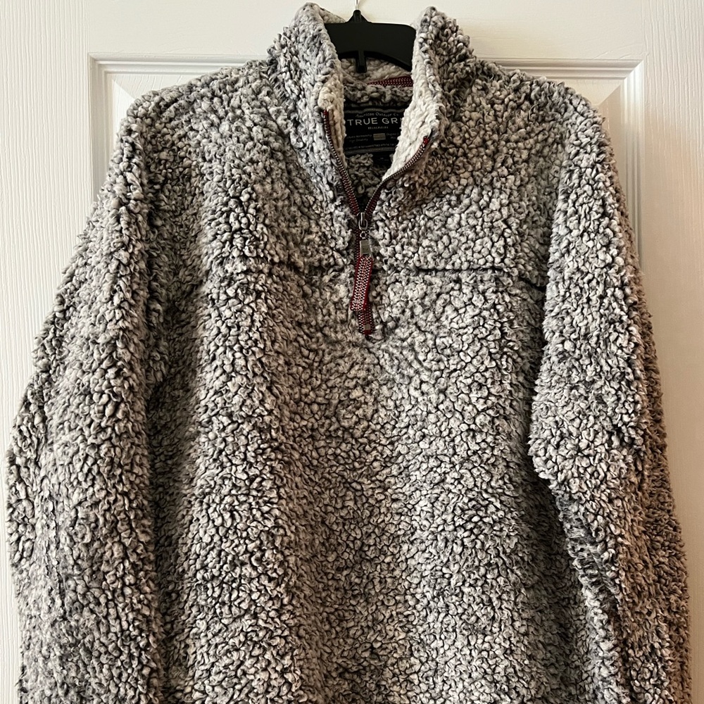 True Grit, Sherpa Pullover